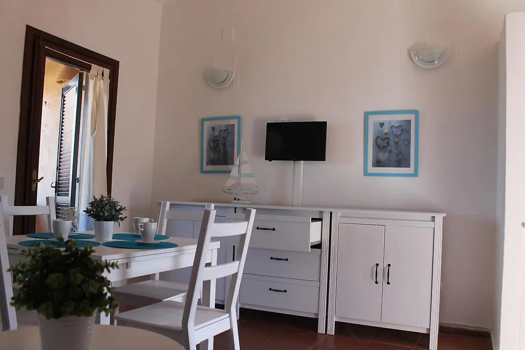 Appartamento La Marmorata Vacation House Santa Teresa di Gallura 0*,  Italia